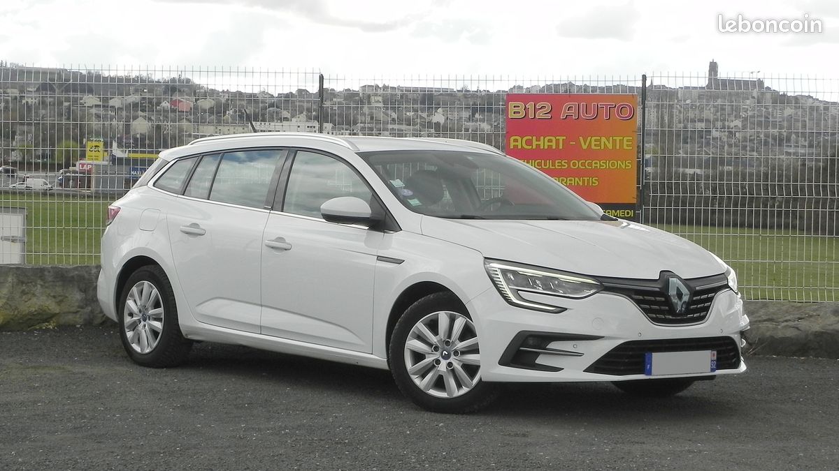Renault Megane IV Estate 1.6 E-Tech 160 Plug-In Business Hybride Rechargeable (image 1)