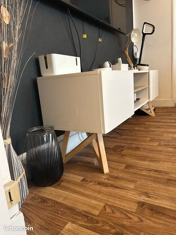 Table et meuble télé (image 9)