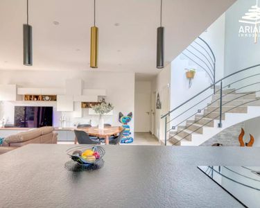 Maison 995 000 € - 130 m²