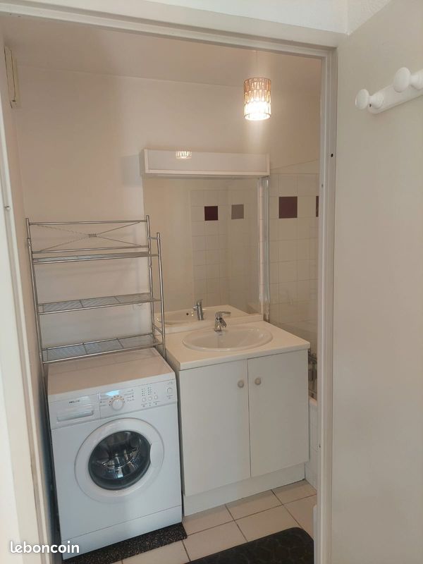 Location T2 (image 6)