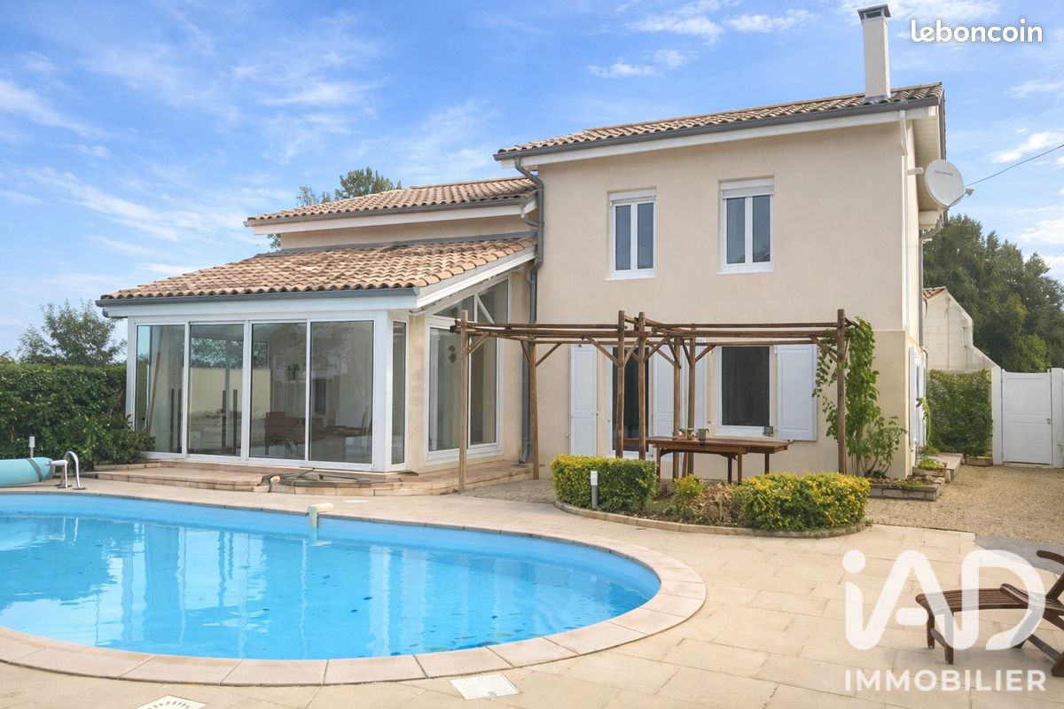 Maison 5 pièces 165 m² · à Galgon · 165 m² · 340 000 €