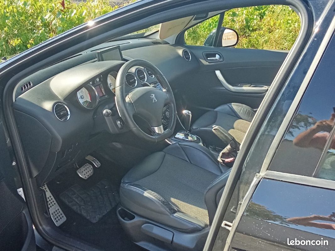 PEUGEOT 308 1.6 HDi 112ch FAP BVMP6 BLUE LION Féline (image 3)