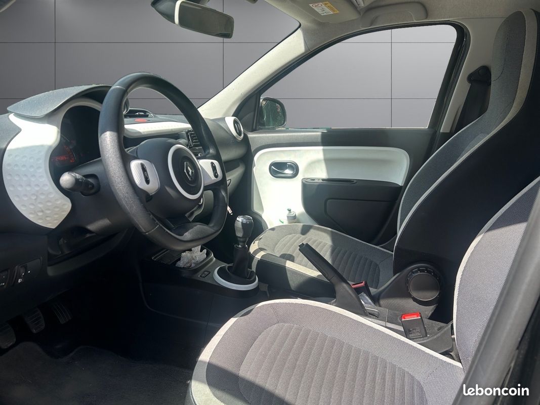 RENAULT TWINGO III Limited EDITION 1er main (image 9)