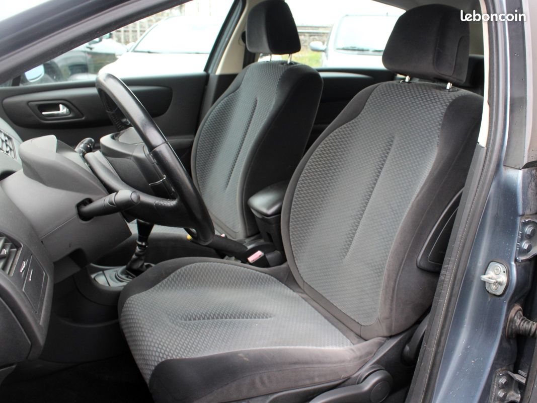 CITROEN C4 HDI 110 Pack Ambiance (image 24)