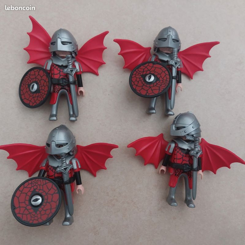 Figurine Playmobil Chevalier Du Dragon Rouge - Occasion - Pièces Vintage