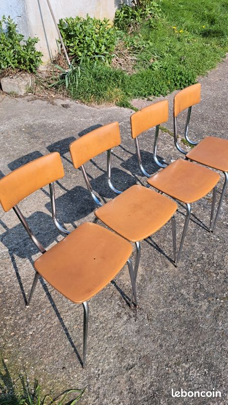 Lot de 04 chaises vintage (image 2)