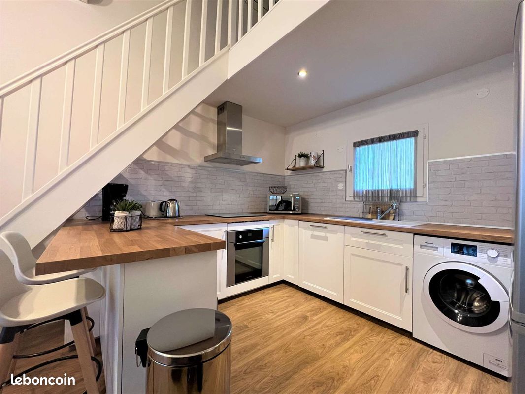 Location de vacances à SANARY SUR MER. Appartement rénové dans une résidence pour 4 personnes (image 3)
