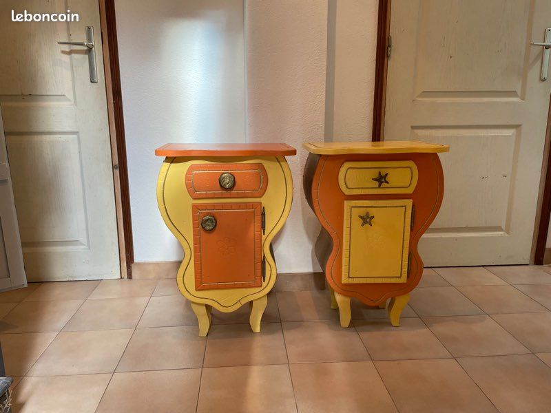 Tables de chevet (image 1)