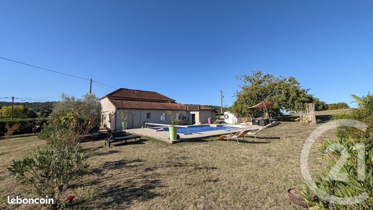 Maison 6 pièces 174 m² · à Tayrac · 174 m² · 230 000 €