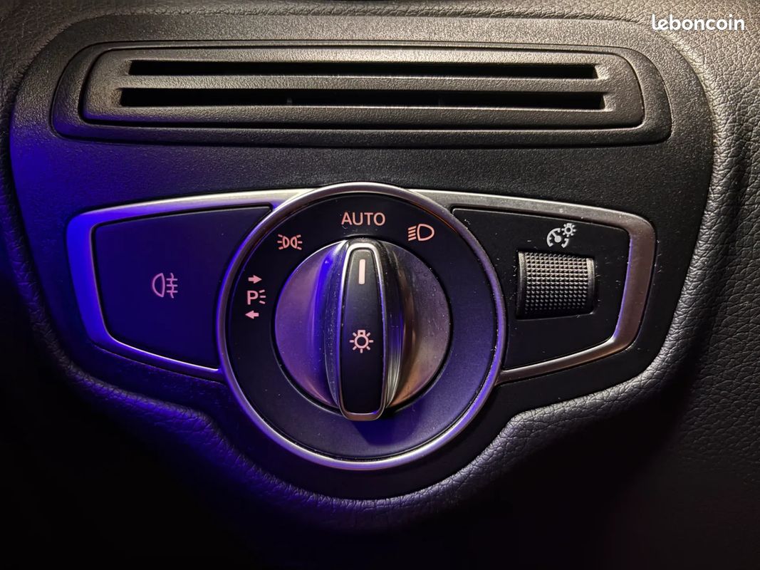 MERCEDES-BENZ GLC 300 de 194+122ch AMG Line - CARPLAY - CAMERA 360 - DISTRONIC PLUS (image 17)