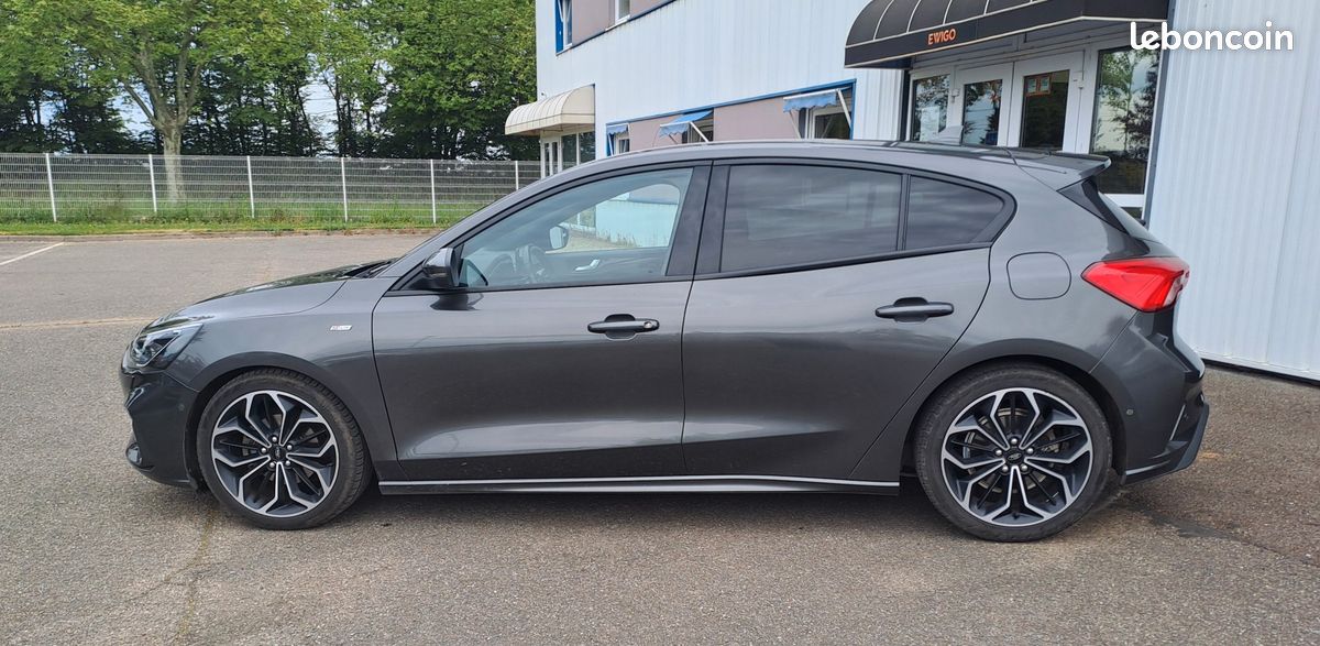 Ford focus 1.5 tdci 120ch st line powershift bva8 (image 16)