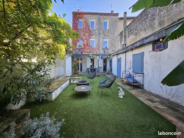 Maison 8 pièces 240 m²