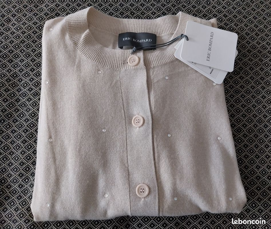 Pull gilet cachemire et soie Eric Bompard beige avec des strass
