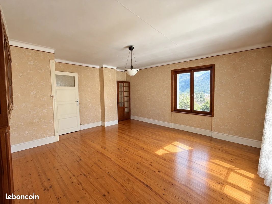 Maison 6 pièces 103 m² · à Saint-Michel-de-Maurienne · 103 m² · 162 000 €