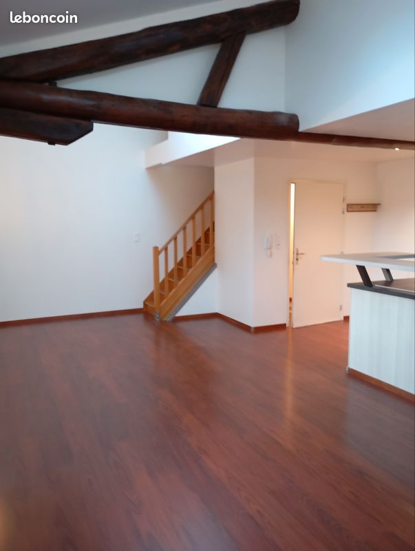 Appartement 4 pièces 74 m² · à Neufchâteau · 74 m² · 625 €