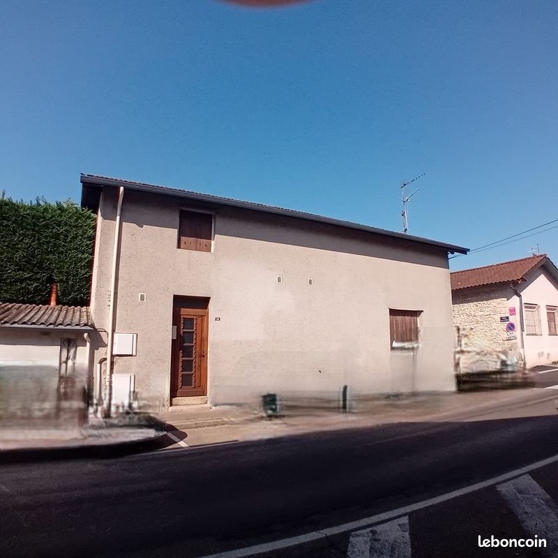 Maison 3 pièces 80 m² · à Bourg-en-Bresse · 80 m² · 90 000 €