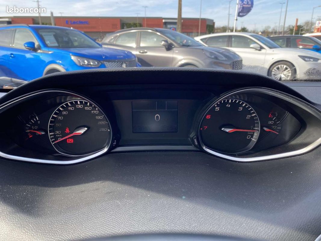 PEUGEOT 308 1.2i 12V S&S - 130 - ALLURE (image 6)