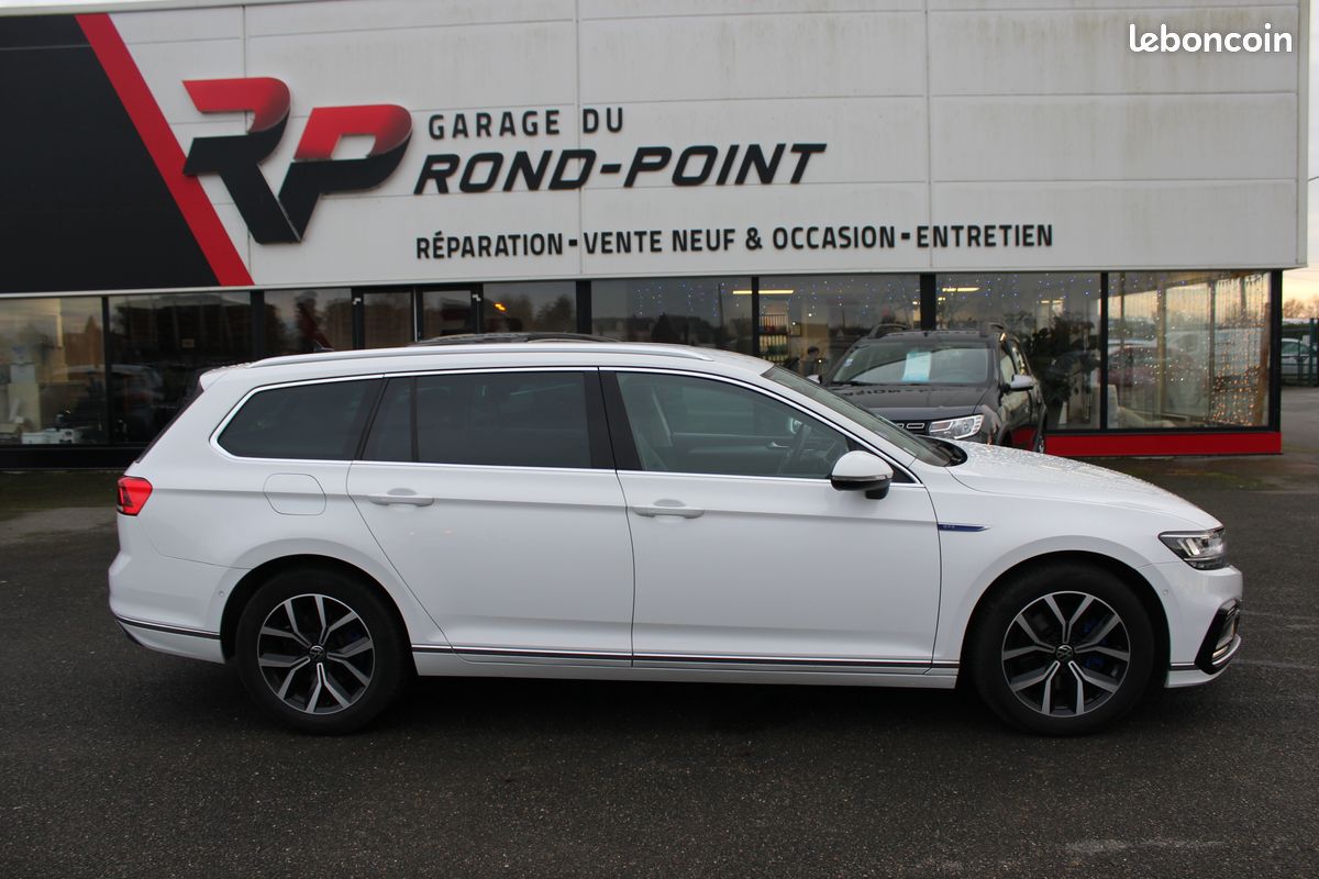 Passat SW GTE 218 DSG7 BUSINESS (image 1)