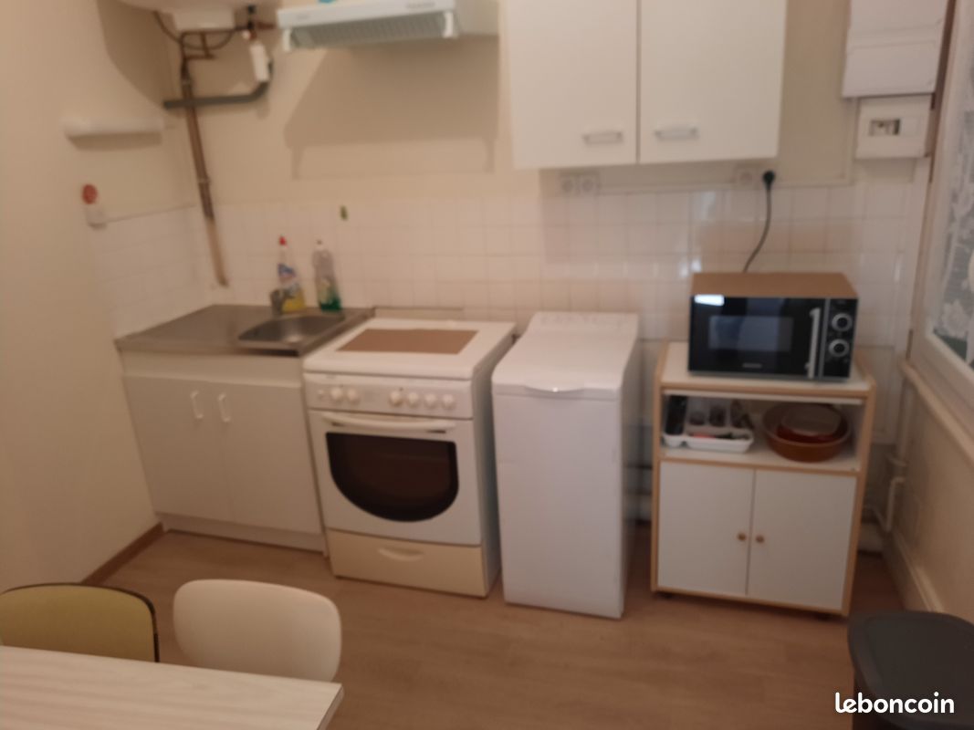 Appartement 2 pièces 35 m² · à Thiers · 35 m² · 425 €/mois