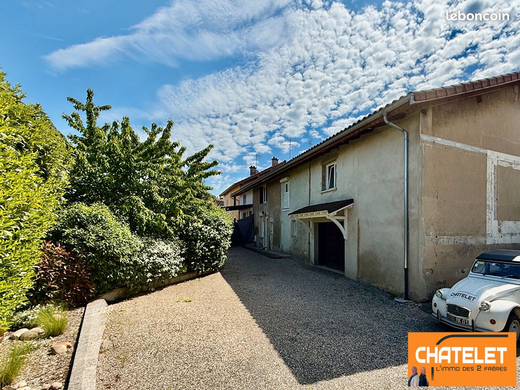 Maison 7 pièces 142 m² · à Bourg-en-Bresse · 142 m² · 239 000 €