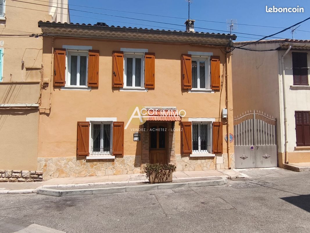 Maison 5 pièces 120 m² · à La Seyne-sur-Mer · 120 m² · 130 000 €