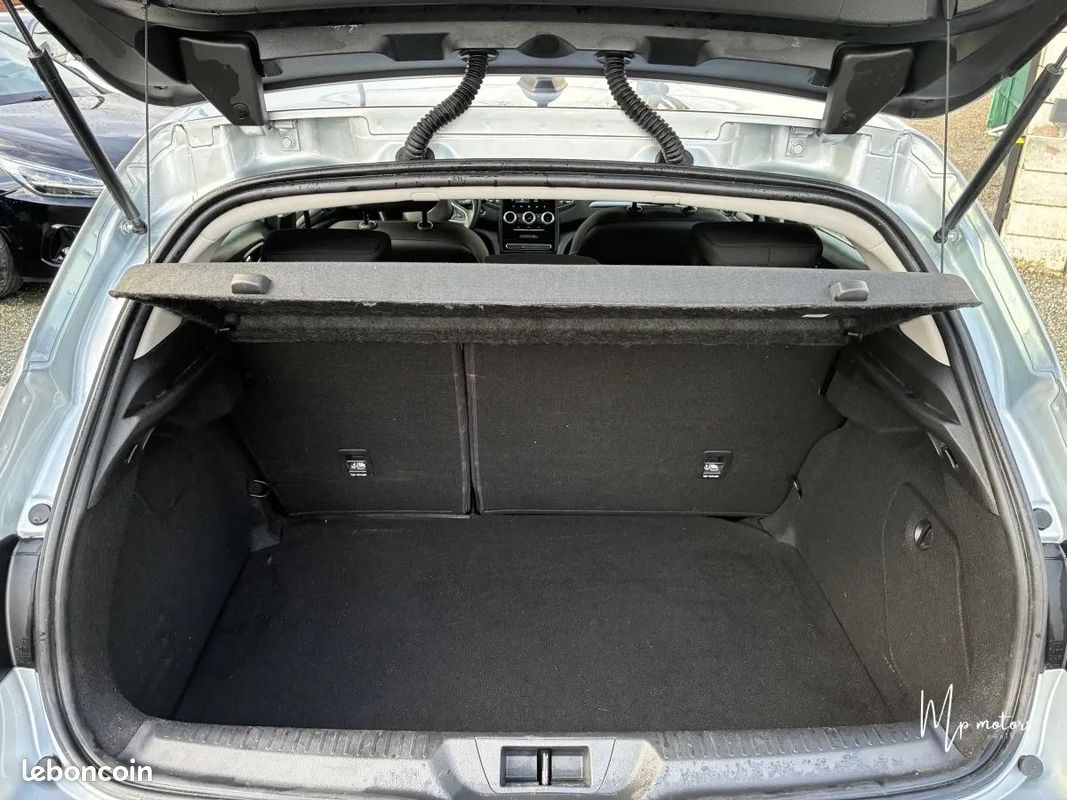 Renault Megane IV 1.5 DCI 115 EDC EVOLUTION / 1MAIN / GARANTIE 12 MOIS.. (image 16)