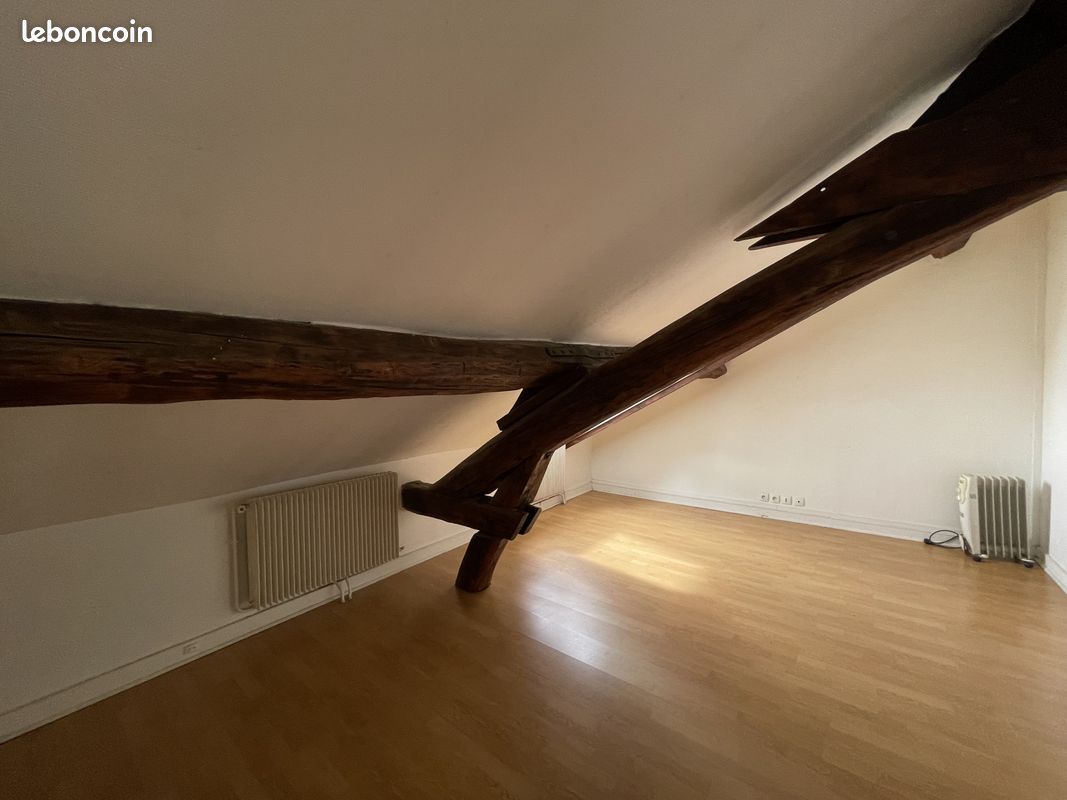 Appartement a louer - 2 pièce(s) - 37 m2 - Surfyn