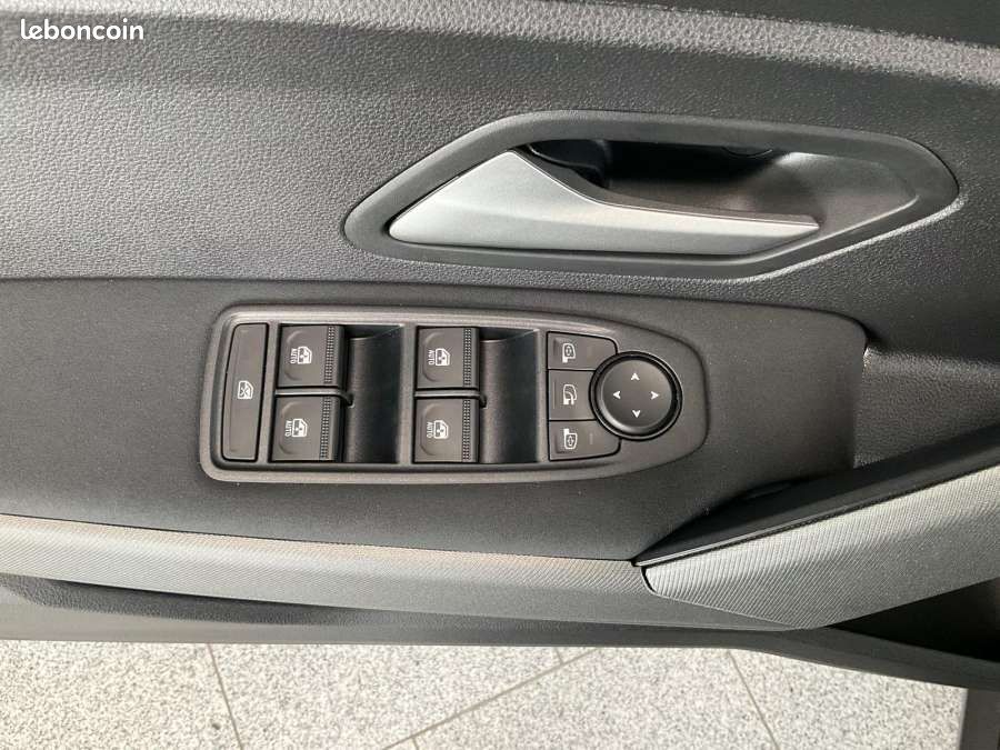 Dacia bigster 1.8 HYBRID 155 JOURNEY + PACK CITY + COLD (image 11)