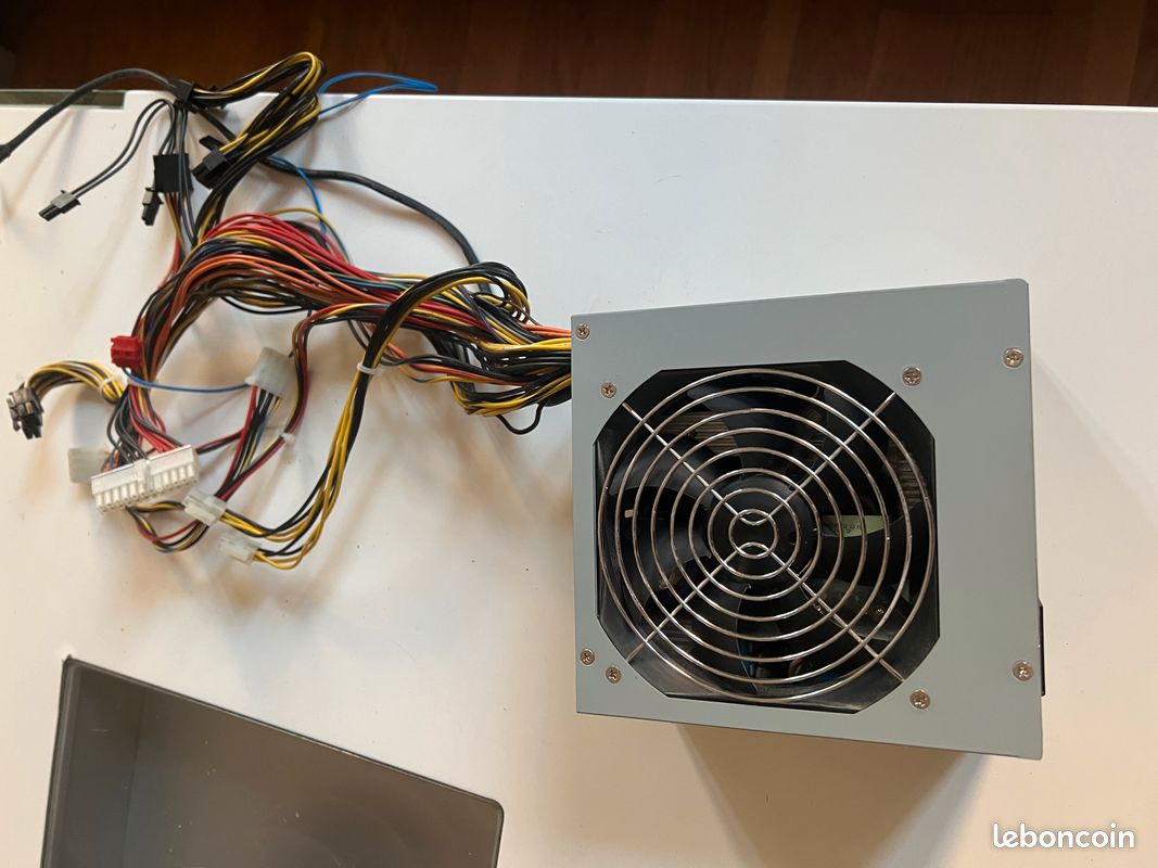Alimentation PC Linkworld LPM6-25 480W – Unité Centrale Silencieuse, Idéale Pour Bureau Ou Montage Basique (occasion Révisée)
