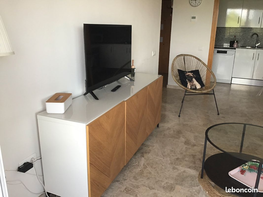 Joli 2ch 2sdb grande terrasse piscine parking privé proche plage et centre ville (image 15)