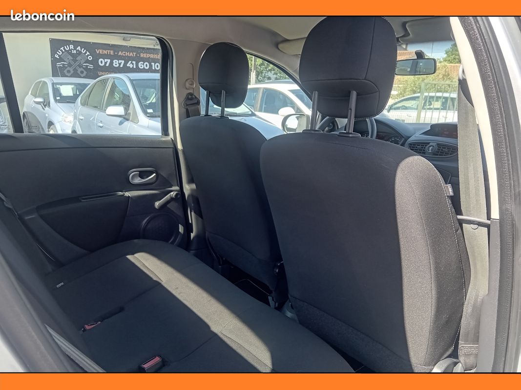 Renault Clio 3 restylée Collection 1.2i 16v 75cv Zen 1ère Main 119 000 kms (image 6)