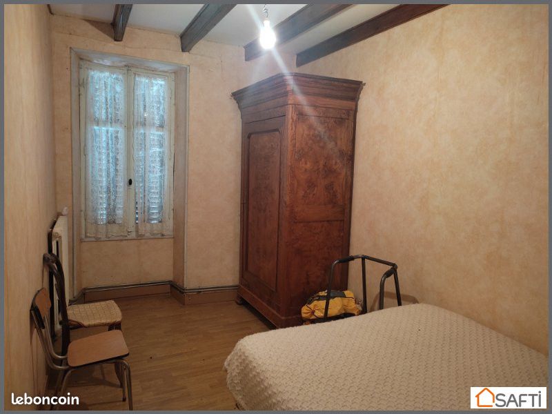 Maison 4 pièces 150 m² - Saint-Georges-de-Noisné 79400 (image principale 9)