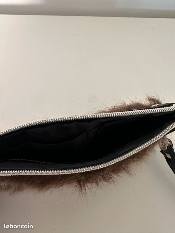 Petit sac marron fausse fourrure (image 3)