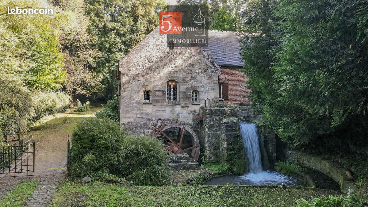 Maison 8 pièces 275 m² · à Chantilly · 275 m² · 454 000 €