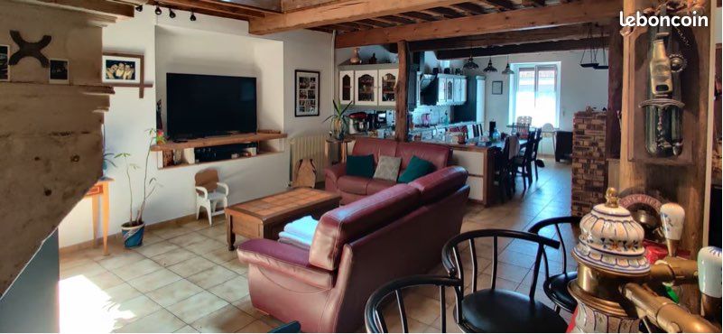 Maison 12 pièces 300 m² · à Velaines · 300 m² · 232 000 €