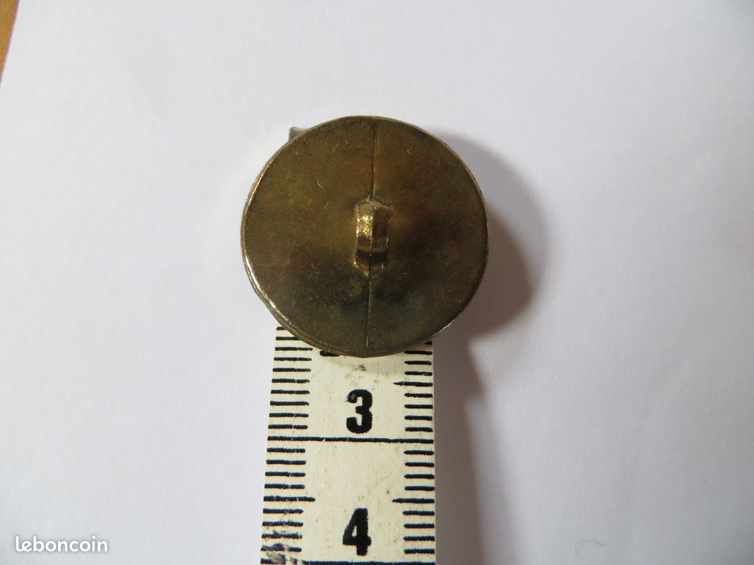 Lot 5 boutons légers (image 7)