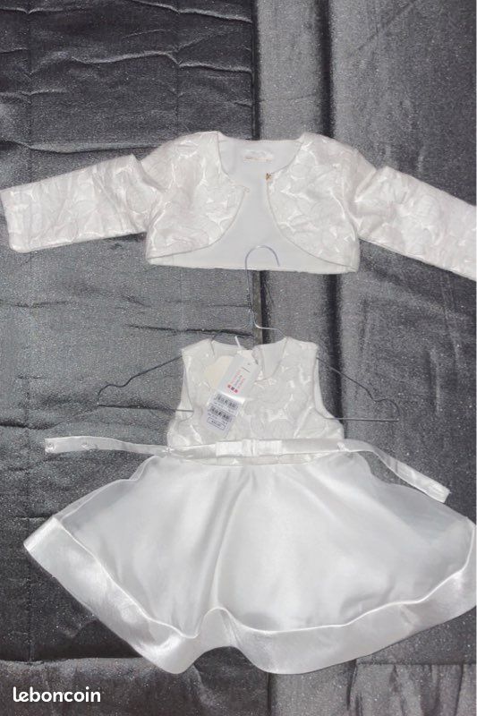 Robe de cérémonie bébé 6 mois (image 2)