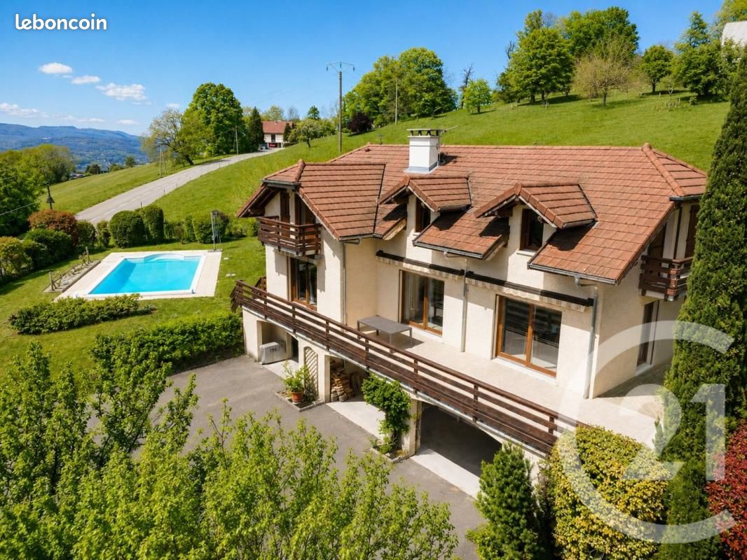 Maison 8 pièces 243 m² (image 2)