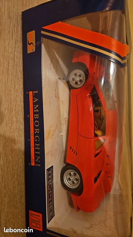 LAMBORGHINI DIABLO 1990 Jaune KIT Monté RECORD 1:43 de reference