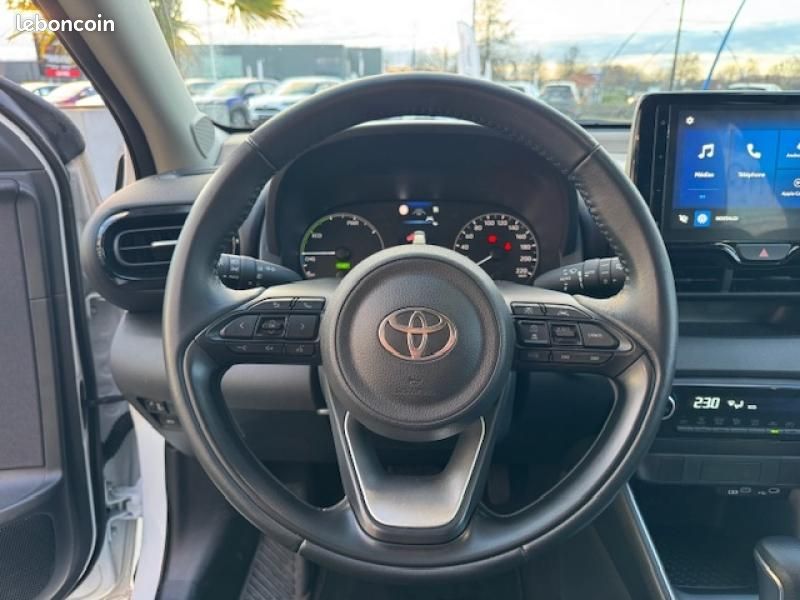 Toyota Yaris 116h Design 5p MC24 (image 13)