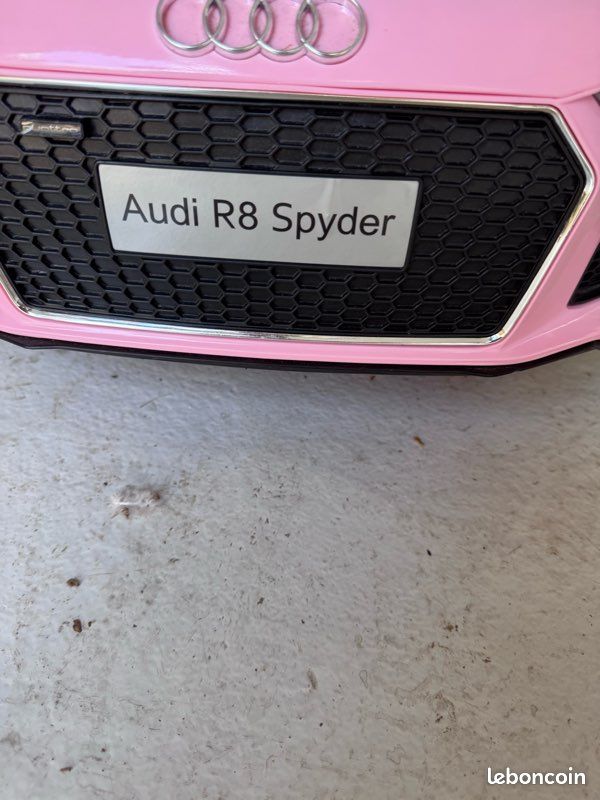 Audi r8 Spyder (image 3)