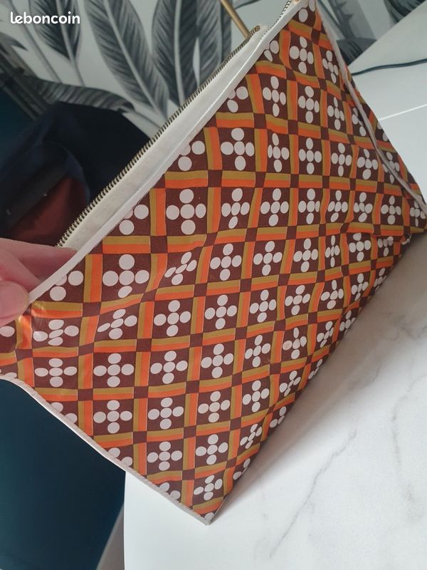 Trousse de toilette (image 1)