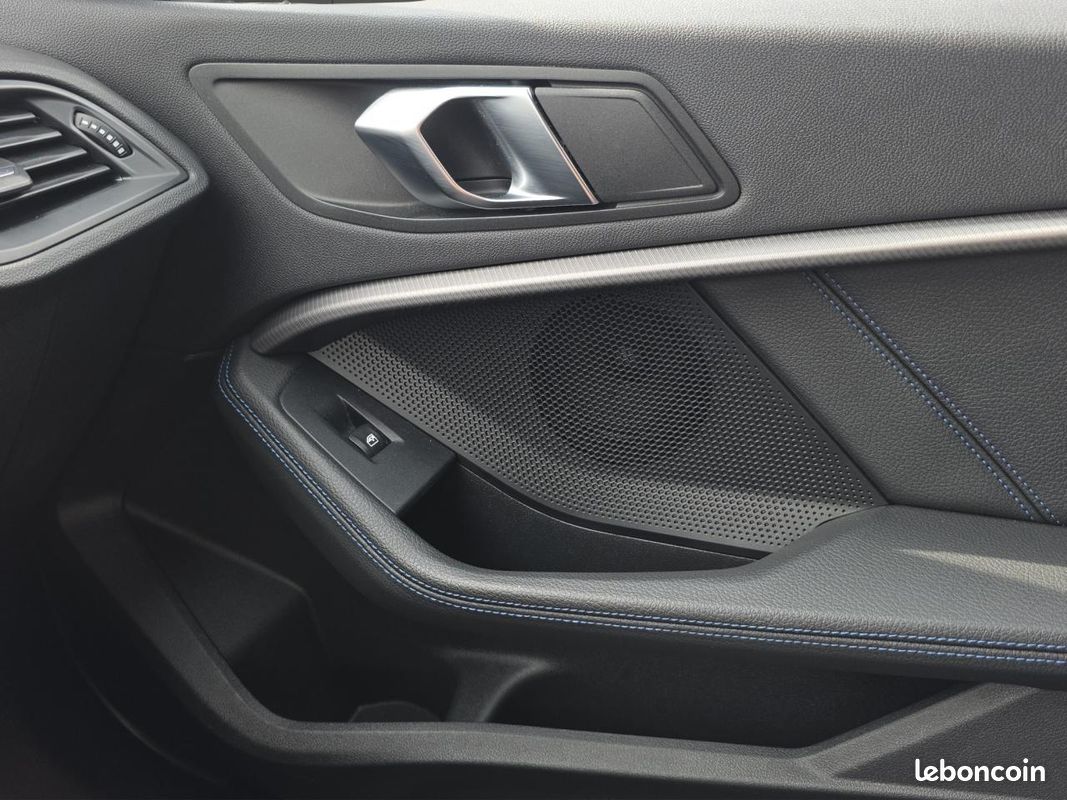 BMW SERIE 1 118i DKG F40 M Sport (image 21)