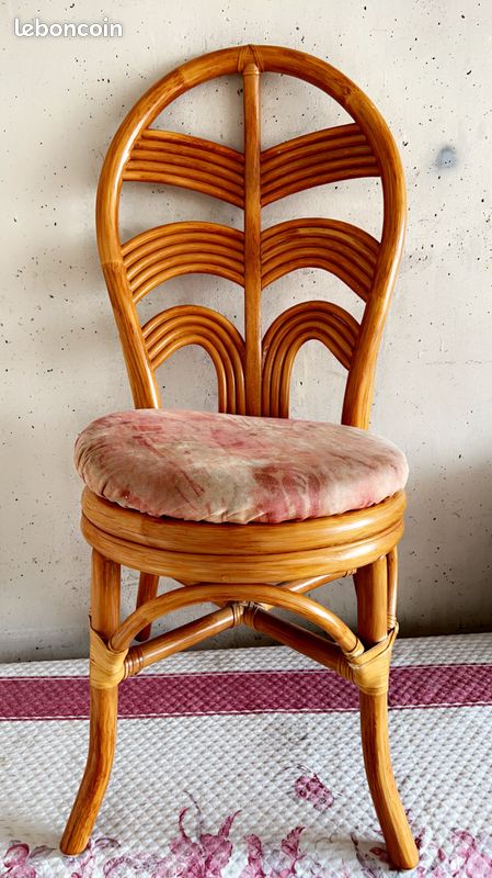 Chaise en bambou (image 1)