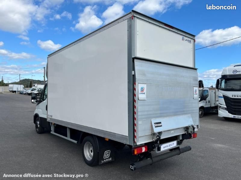 Iveco Daily CAISSE LABBE HAYON DEFLECTEUR TOIT POLYESTER 35C16H 3.0 (image 6)