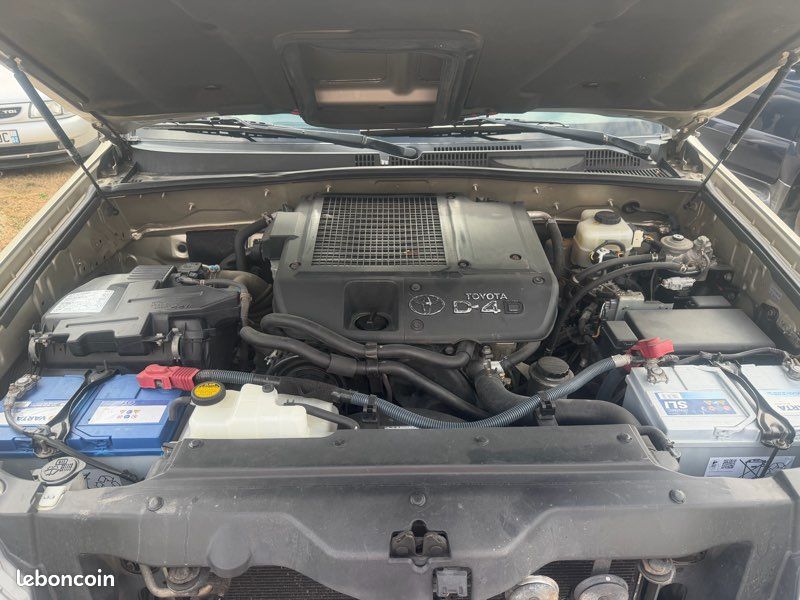 Toyota Land Cruiser KDJ 120 3,0 D4D 173ch BVA VIP (image 13)