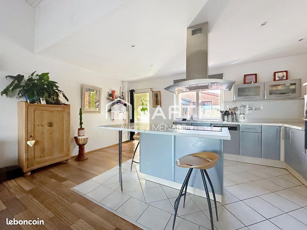 Maison 4 pièces 122 m² · à Saint-Julien-de-Concelles · 122 m² · 310 000 €