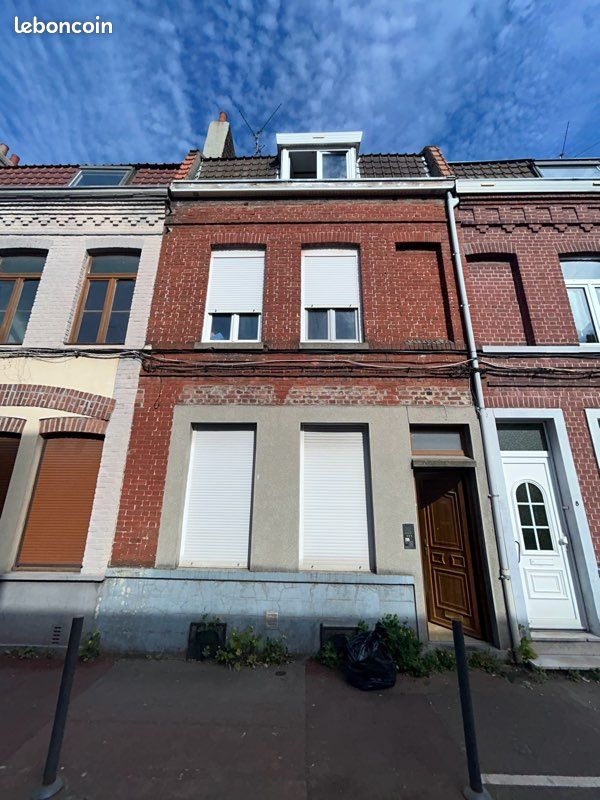 Immeuble 7 pièces 95 m² · à Lille · 95 m² · 285 000 €
