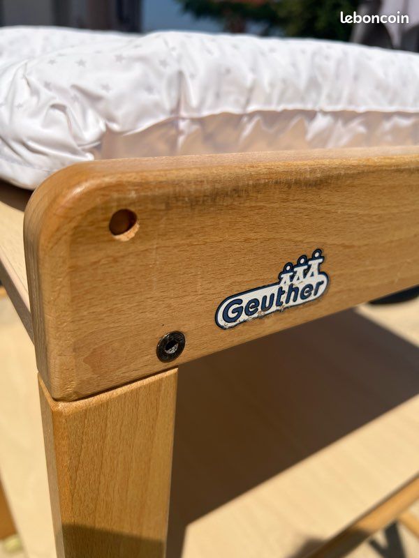 Table à langer sur roulettes (image 6)