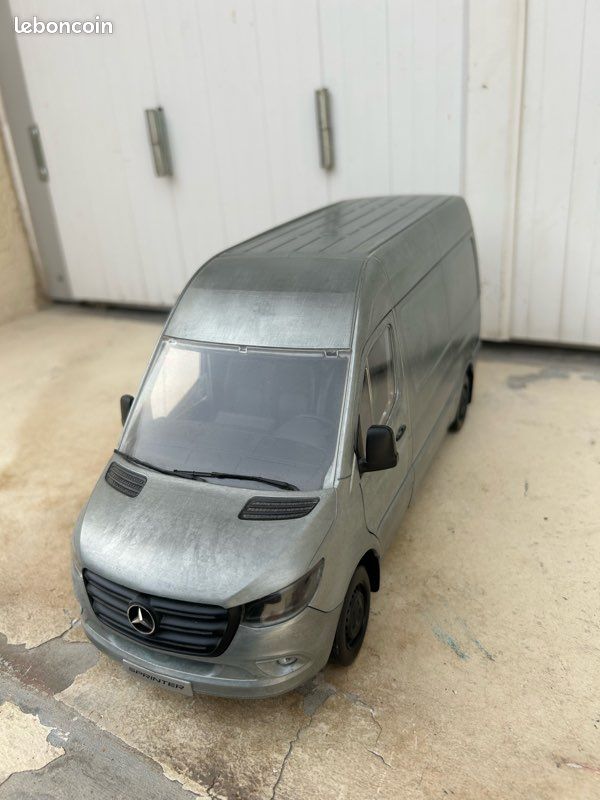 Mercedes sprinter 1/18 (image 1)